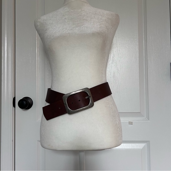 Vera Pelle Vintage Style Brown Leather Belt 2” Wide Distressed Silver Buckle - Picture 2 of 9